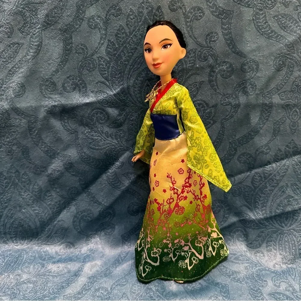 Disney Princess Mulan Royal Doll